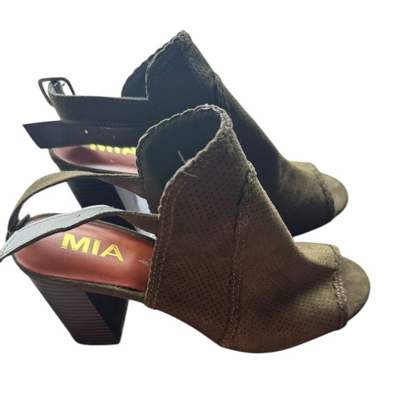 mia green and brown ankle bootie heels new in box - Picture 3 of 5